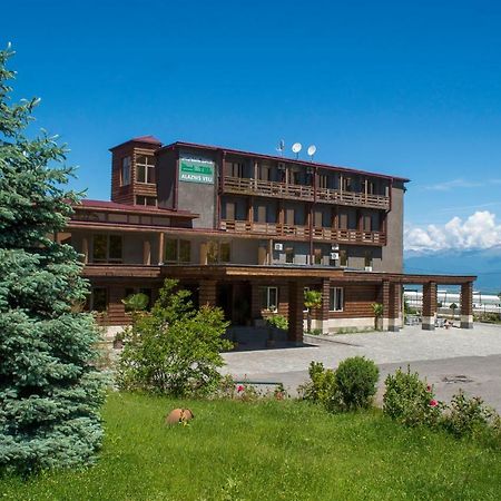 Alazani Valley Hotel Telavi Exterior photo