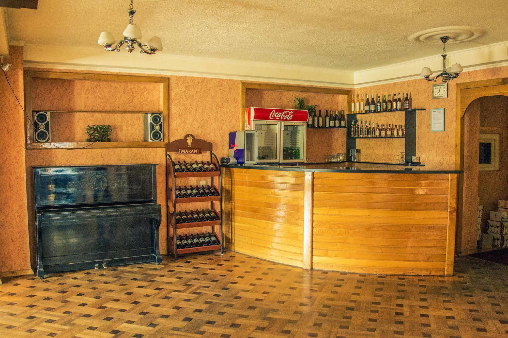 Alazani Valley Hotel Telavi Restaurant photo