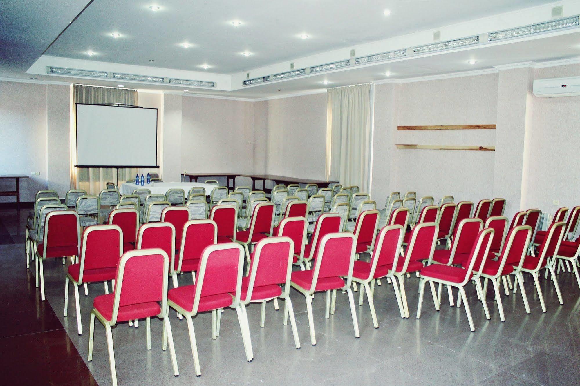 Alazani Valley Hotel Telavi Business photo
